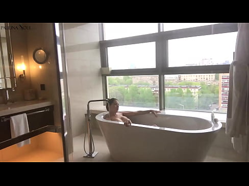 ❤️ Valtava babe runkkaa intohimoisesti pilluaan kylpyhuoneessa ❤️❌ Pornovideo at us ﹏