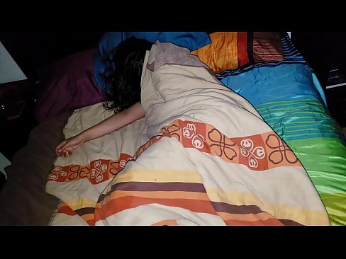 ❤️ Poikapuoli haukkuu nuorta äitipuoltaan tämän nukkuessa. ❤️❌ Pornovideo at us ﹏